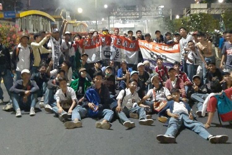 Anak STM Demo di Jakarta, Menempatkan “Tawuran” Dalam Konteks Berbeda?