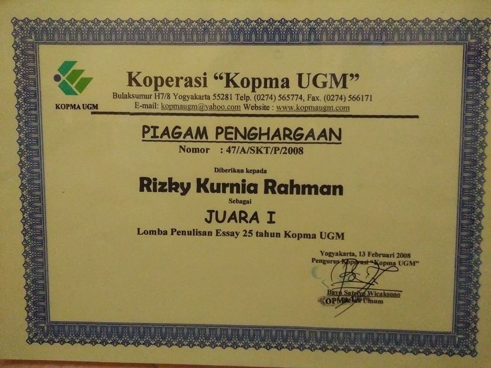 piagam-penghargaan-lomba-esai-kopma-ugm